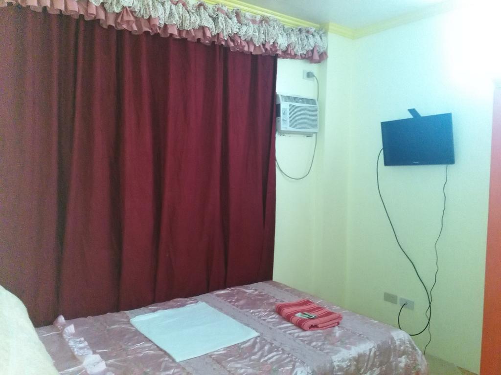 Aranas-Carillo Travellers Inn Kalibo Bilik gambar